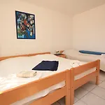 Marketa * Gornji Dingač